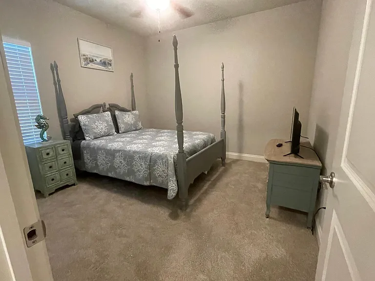 1811 Medlin Ct — Photo 14