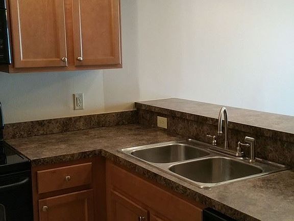 2nd image of 2934 Plaza Terrace Dr #2934