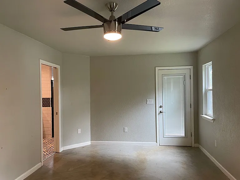 1360 Poppy Ln — Photo 28