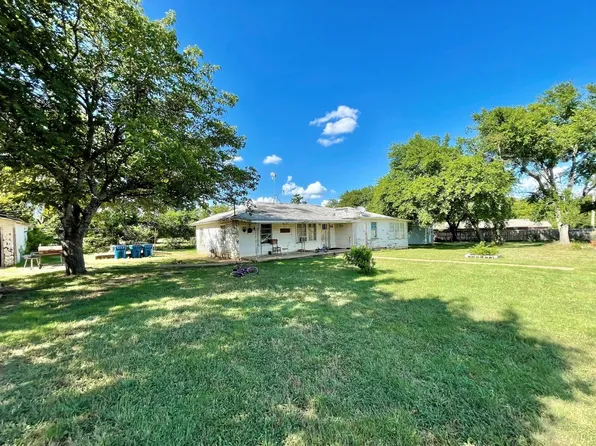 514 W Roosevelt Ave, Whitney, TX 76692