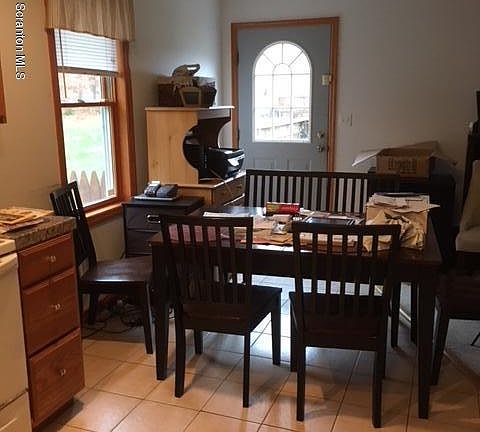 4th image of 4014 Pond View Dr