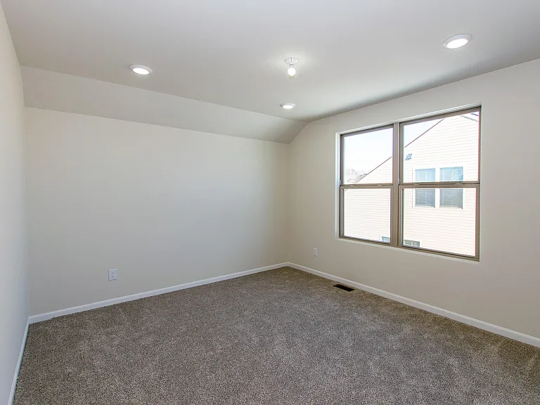 723 W Spaniel Dr — Photo 32