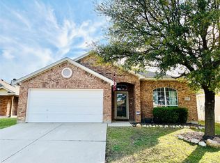 1113 Day Dream Dr, Fort Worth, TX 76114