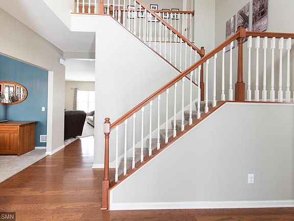 Spacious Foyer!