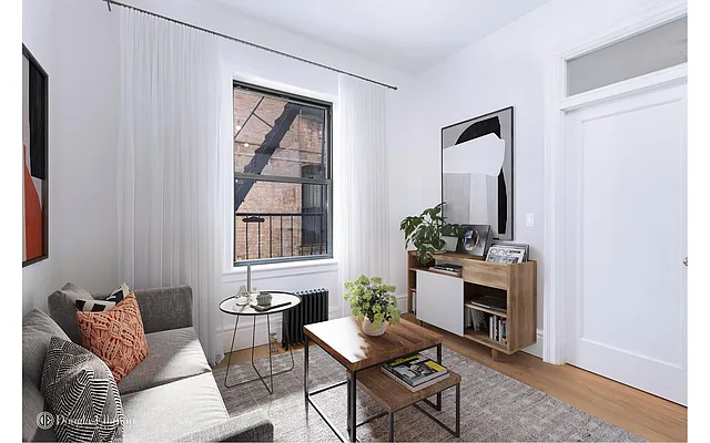 Sold by Douglas Elliman | media 10