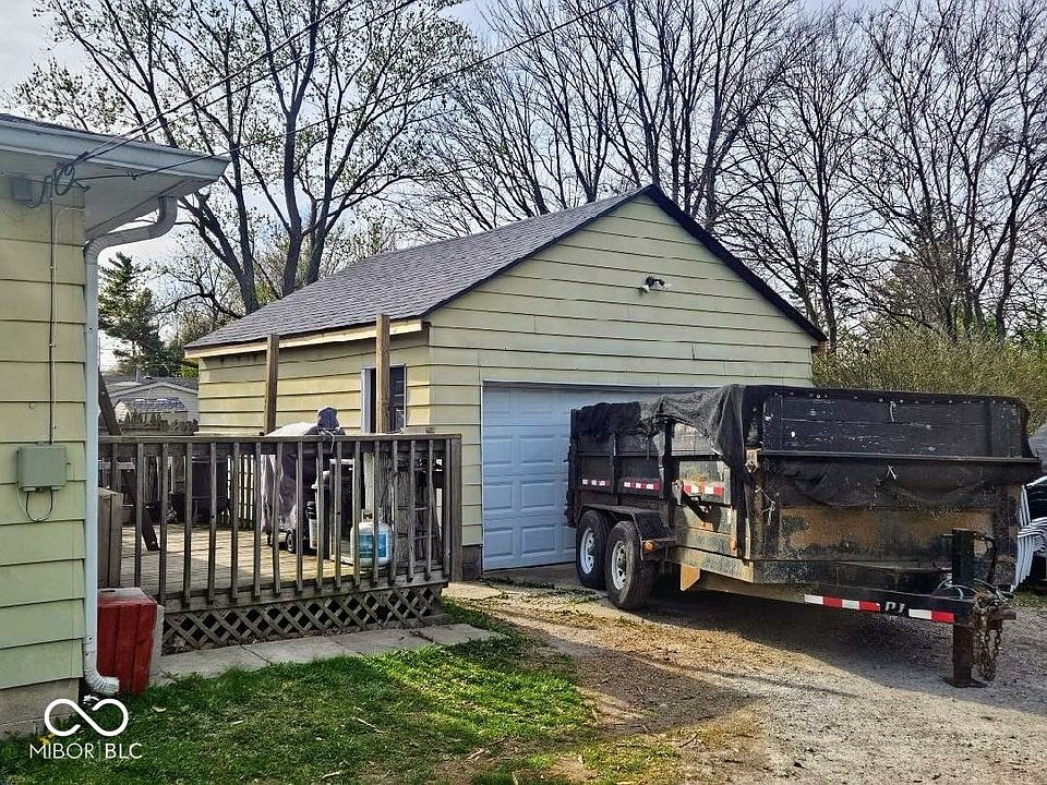 2nd image of 8412 E 47th St