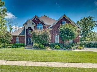 111 Chestnut Glen Dr, Louisville, KY 40245