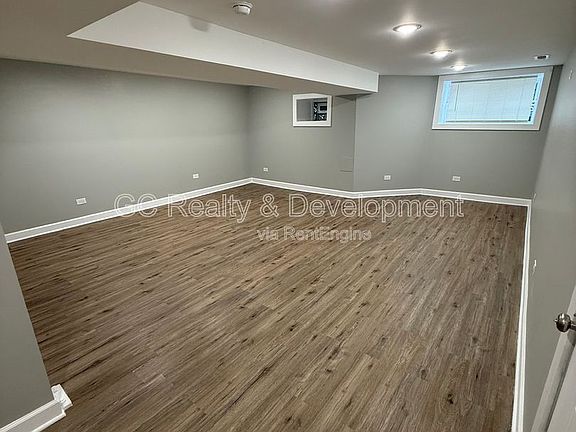 4th image of 6416 S Drexel Ave #G