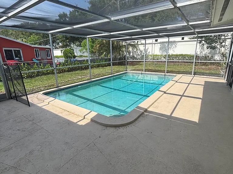 9109 Bamboo Dr — Photo 8