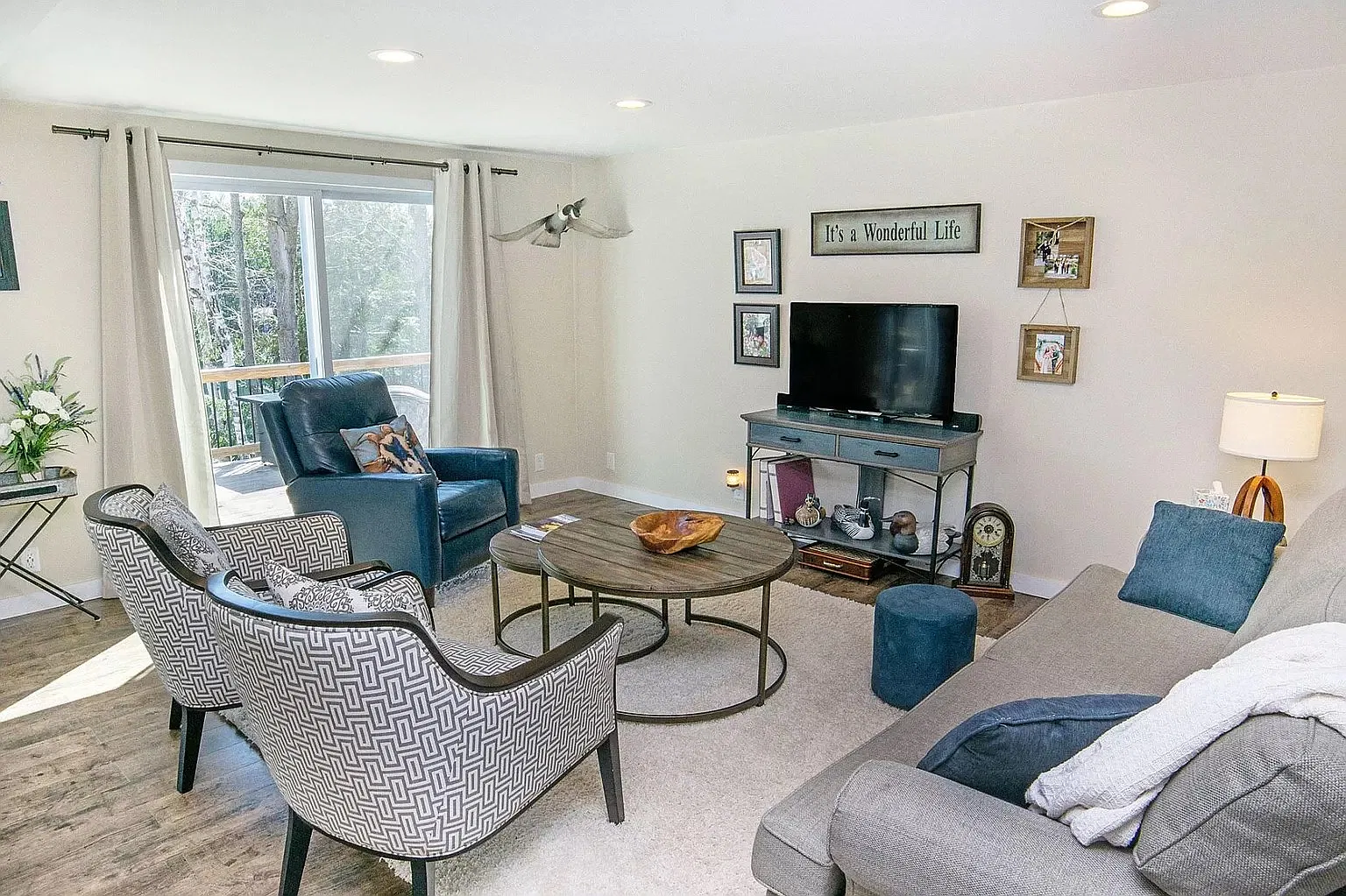 2 bed, 1608 sqft, $2,000 — Photo 4