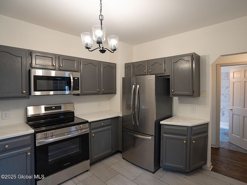 3rd image of 31 Acker Avenue