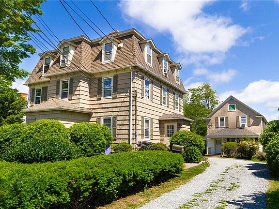 4th image of 65 Narragansett Ave