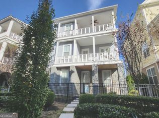 5015 Century Cir, Roswell, GA 30076