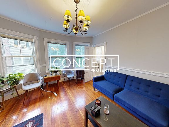 4th image of 21 Sparks St #1