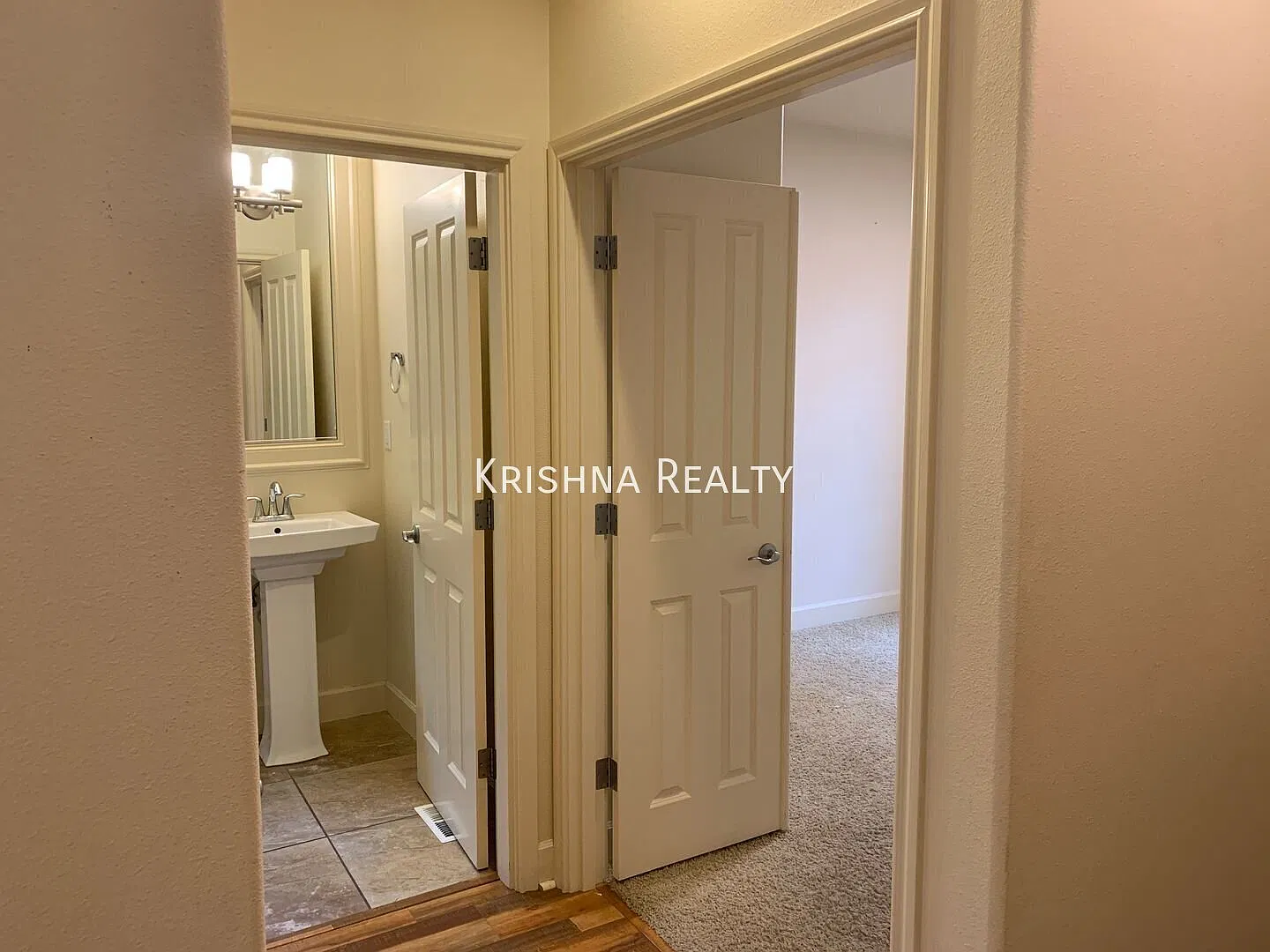 Beautiful 4 BD | 3 BA Single-Family Home | Arbor Community in Beaverton | Corner Lot — Photo 3