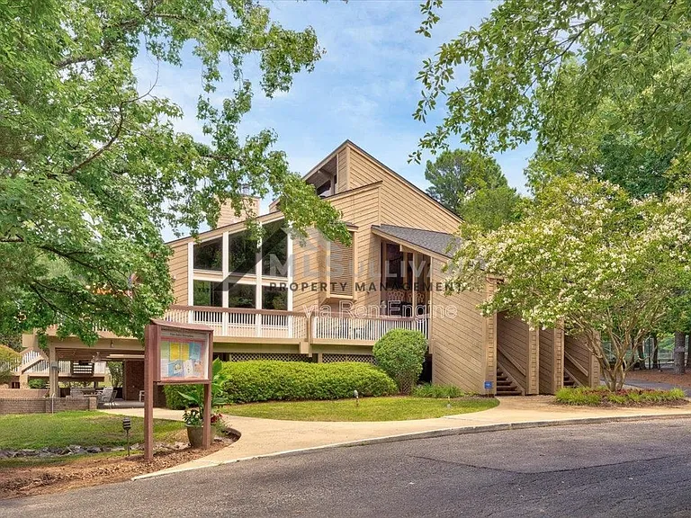 4100 Five Oaks Dr #41-1 — Photo 17