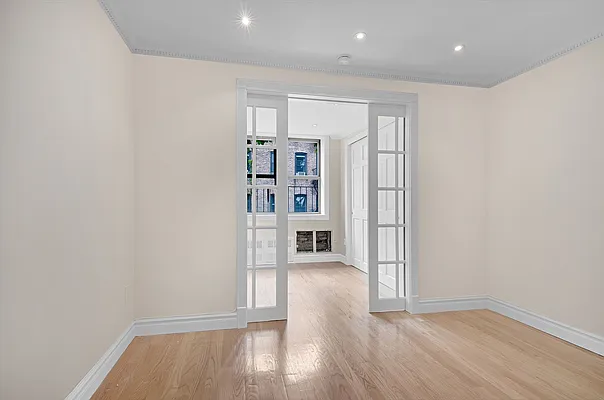 Rented by Cooper & Cooper Real Estate | media 10