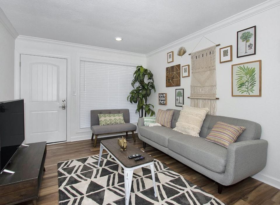 1st image of 810 W Ocean View Ave APT 7