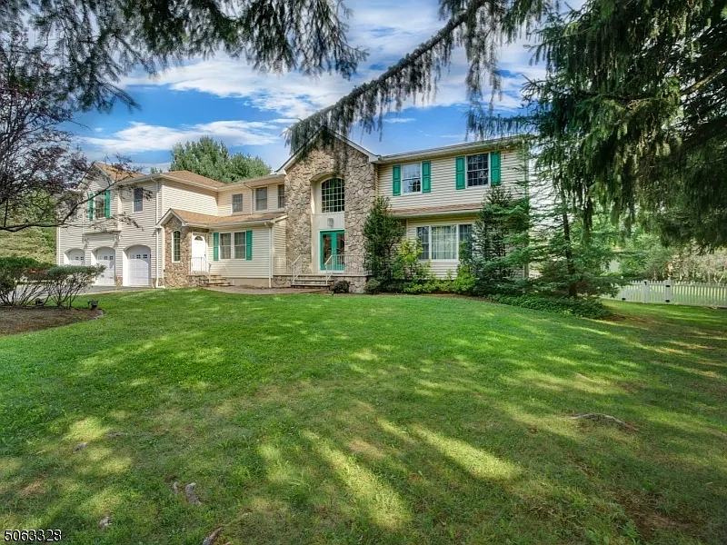 7 Longfellow Dr photo 1