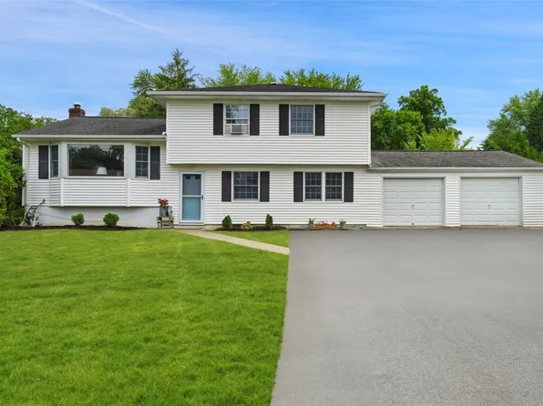 1295 Edcris Road, Yorktown Heights, NY 10598