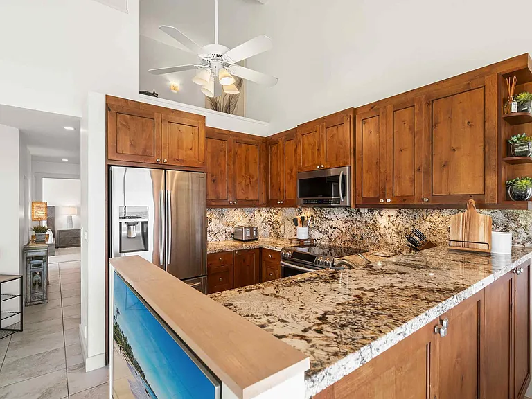 S Kihei Rd — Photo 19
