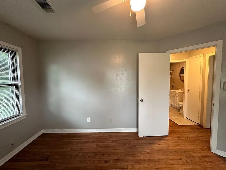 3409 Willow Creek Dr — Photo 11