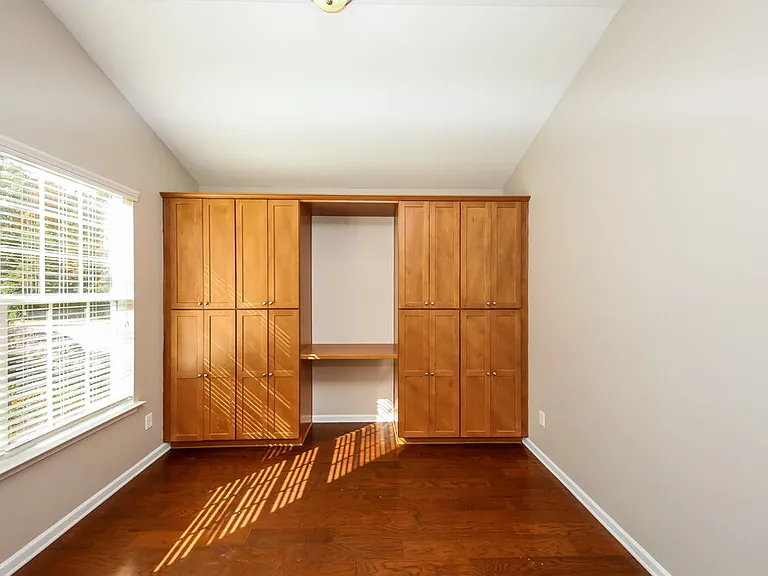 4550 Black Hills Dr NW — Photo 18