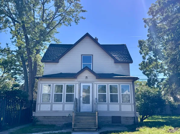 1124 Fulton Ave, Grand Haven, MI 49417