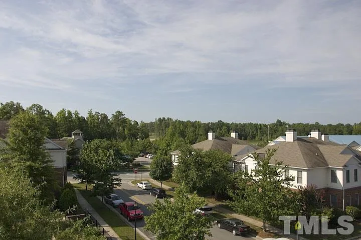701 Copperline Dr #301 — Photo 10