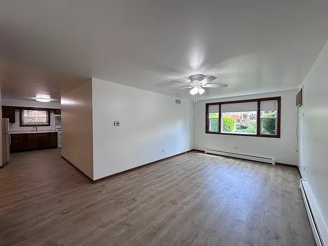 8442 W Oak Ave #G — Photo 2