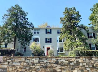 824 S Arlington Mill Dr APT 202, Arlington, VA 22204