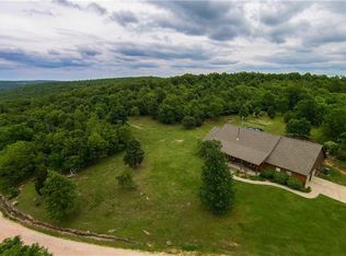 15993 Stagecoach Rd, Prairie Grove, AR 72753