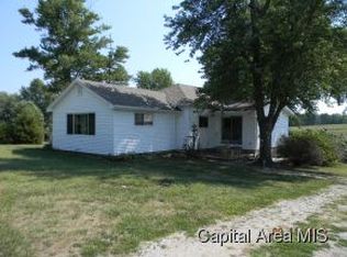 22044 Trojcak Rd, Girard, IL 62640