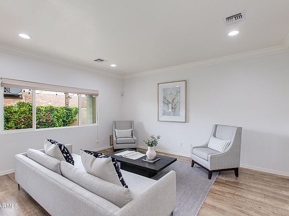 3rd image of 3345 E PINCHOT Avenue Unit 3