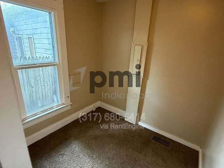 1309 Pearl St — Photo 10