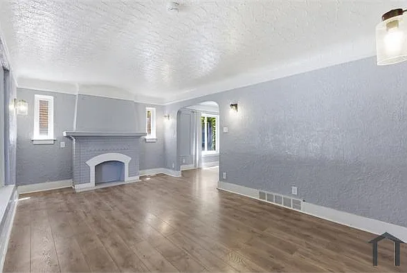 15087 Pinehurst St — Photo 6