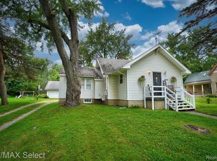 6049 N Irish Rd, Davison, MI 48423