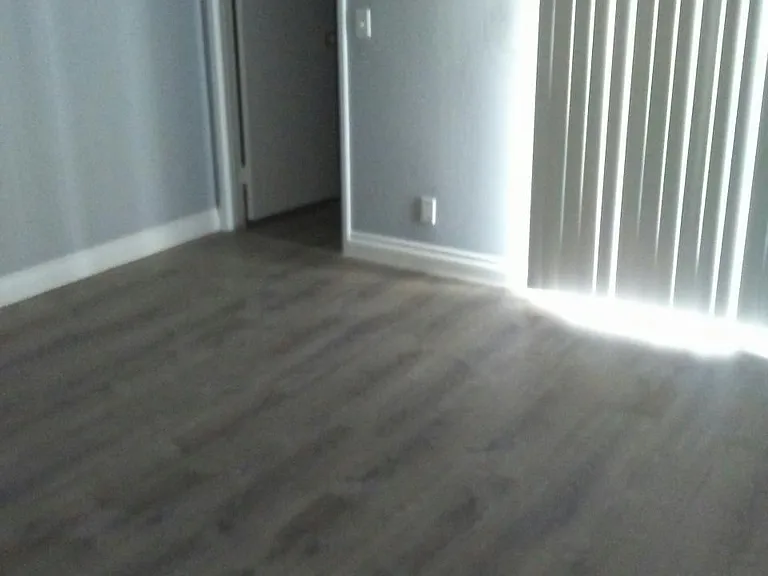 218 W Vermont Ave #12 — Photo 7