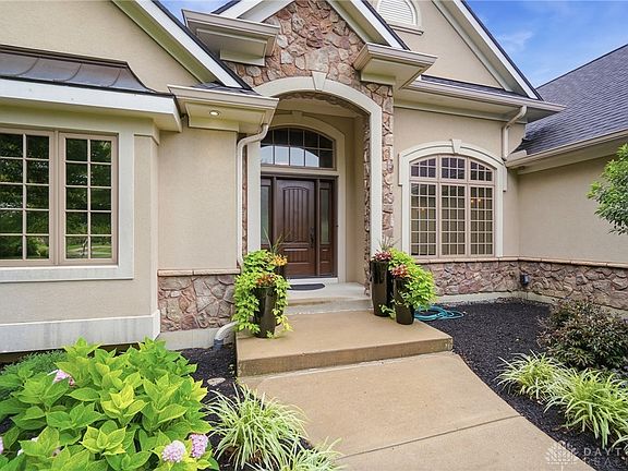 2nd image of 8010 Country Brook Ct
