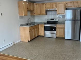 572 Cummins Hwy #15, Mattapan, MA 02126