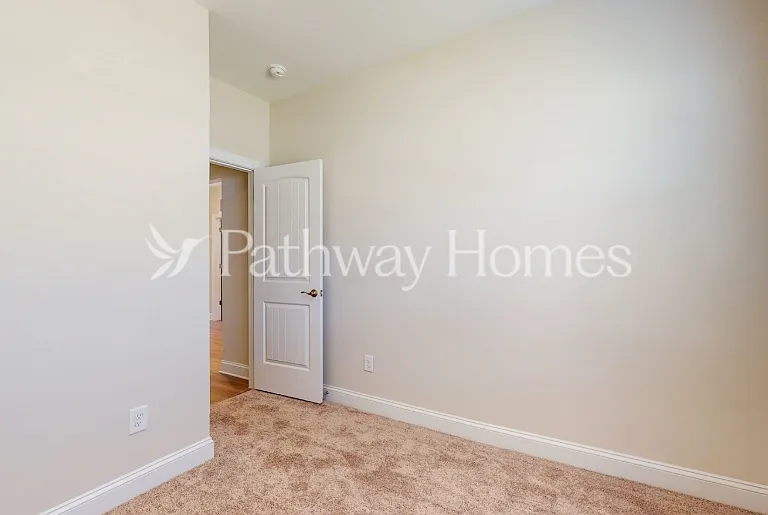 112 S Sina St — Photo 13