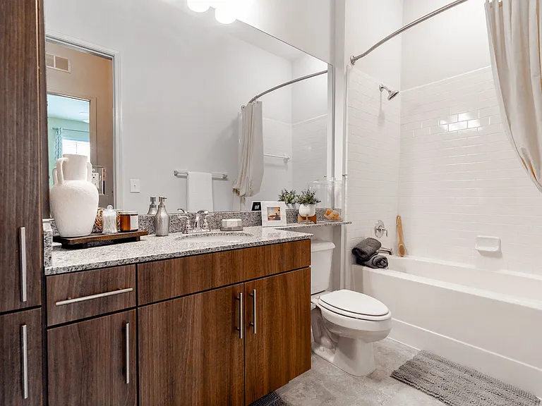 Brookleigh Flats Apartments — Photo 9