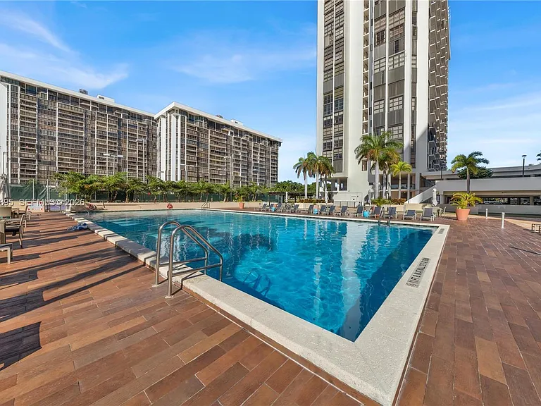 1865 Brickell Ave #A606 — Photo 32