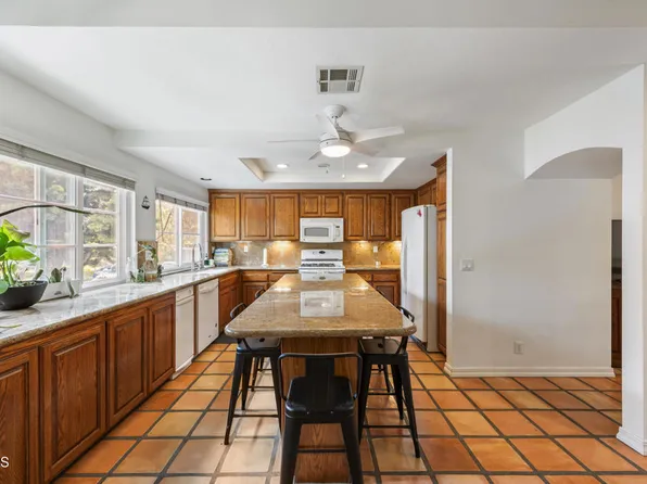 4967 Dekoven St, Ventura, CA 93003