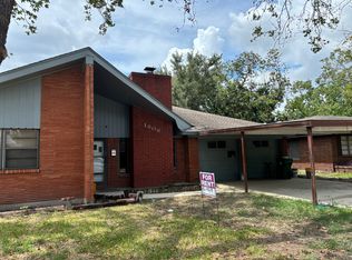 1806 Nottingham St, Pasadena, TX 77502