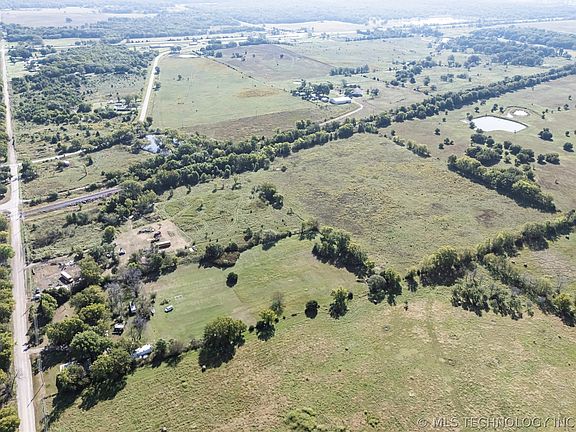 4th image of 17013 Old Highway Rd