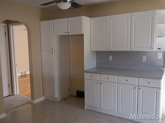5th image of 21000 Ardmore Park Dr