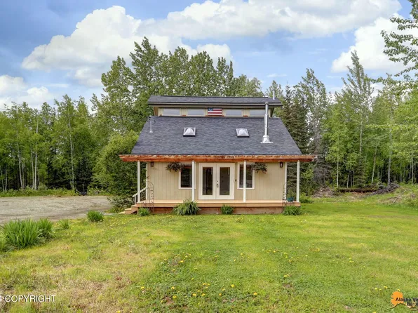 6951 W Beverly Lake Rd, Wasilla, AK 99623
