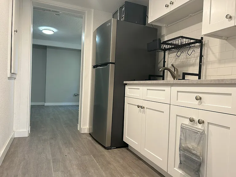 1249 York St #B2 — Photo 5
