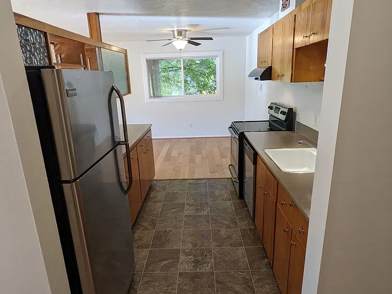 Park Village Apartments — Photo 39